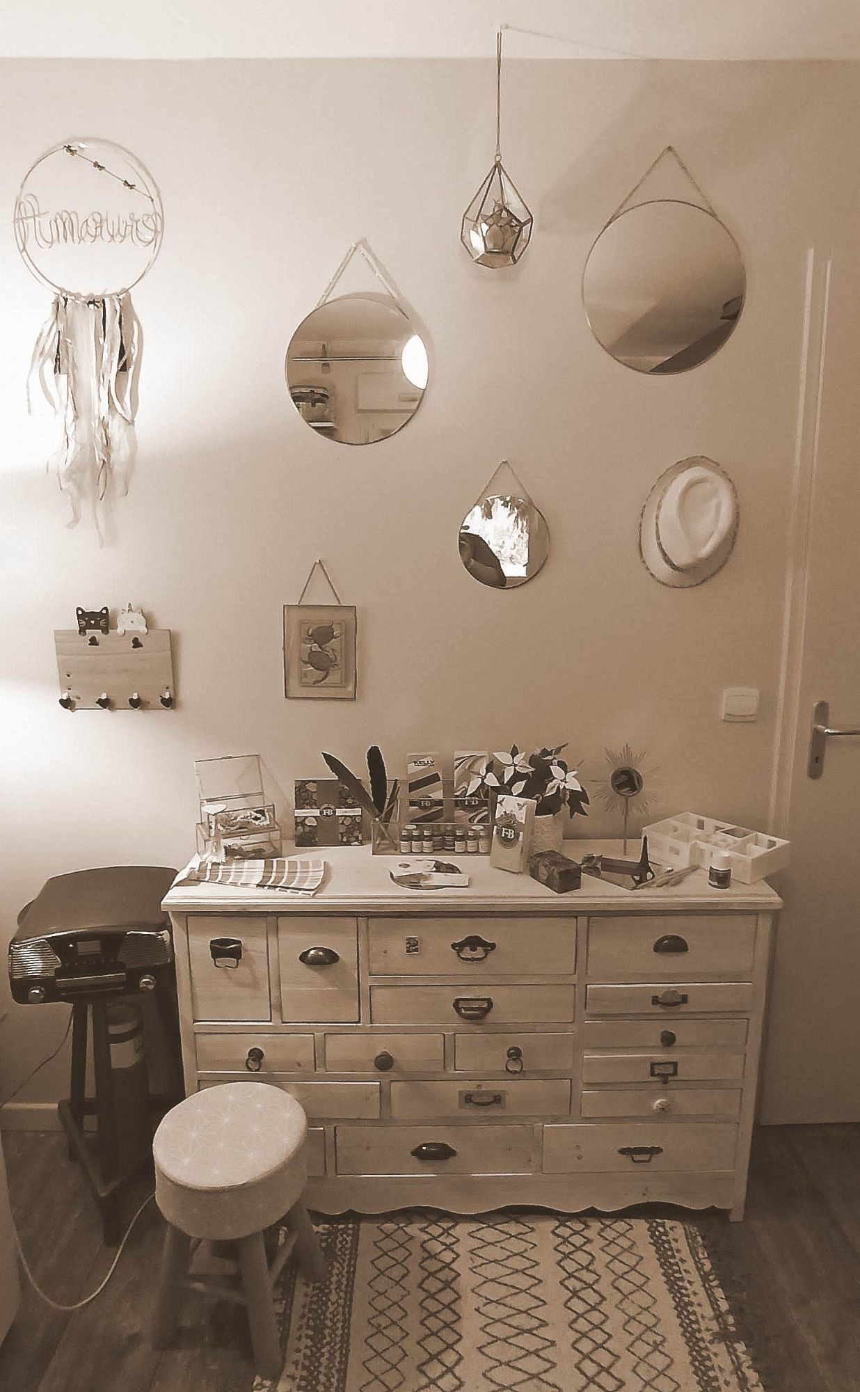 Bureau de travail Care in Deco couleur sépia