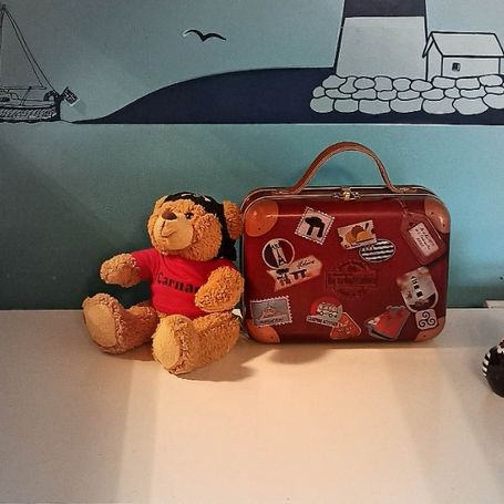 ours peluche de carnac et valise la trinitaine